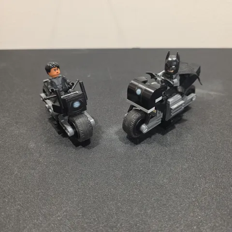 LEGO 76179 DC Super Heroes Batman & Selina Kyle Motorcycle Pursuit No Light 