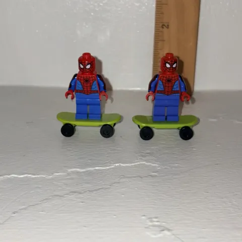 Lot Of 2 Lego Spiderman Minifigures With Skateboards