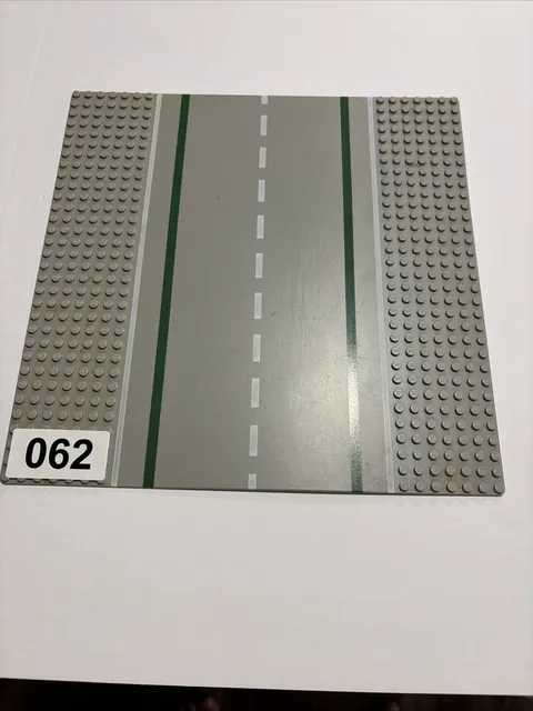 Vintage LEGO Gray Platform Base Plate Straight Road White Sidelines