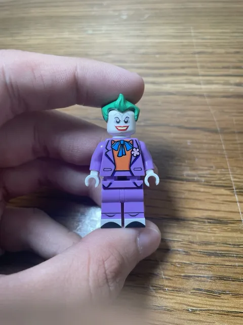 LEGO DC The Joker Minifigure Green Hair Purple Suit White Hands