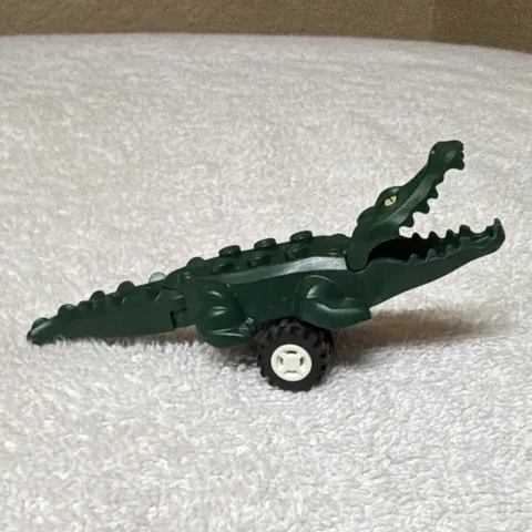 LEGO Green Crocodile Animal Figure on Wheels Wheeled Building Part, 1pc