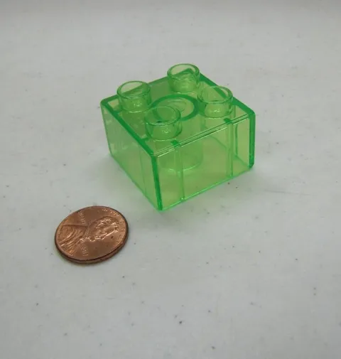 Lego Duplo CLEAR LIGHT GREEN TRANSLUCENT 2x2 SHIMMERY BLOCK Specialty