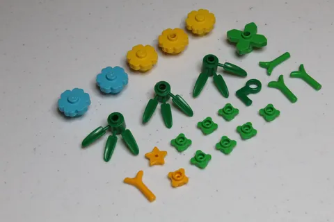 LEGO Assorted Plant and Flower Parts