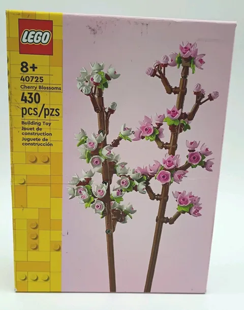 Lego Cherry Blossoms 40725 430 pieces ©2024 NEW w/ Box Damage