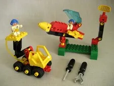 Duplo 2945 Toolo Space Center - 100%  - Unique  Toolo Wrench & Toolo Screwdriver