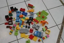 LEGO DUPLO Lot Jurassic World Vehicles Part ,93 Pieces Misc Train cars Plates
