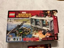 LEGO Marvel: Iron Man: Malibu Mansion Attack (76007).  As Is.  Incomplete
