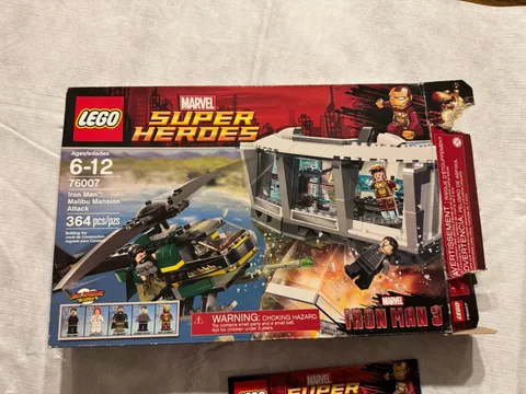 LEGO Marvel: Iron Man: Malibu Mansion Attack (76007).  As Is.  Incomplete