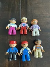 Lot of 6 LEGO Duplo figures Mom Dad