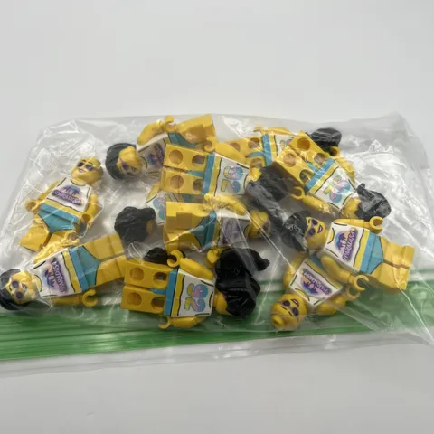 LEGO Paradisa Beach Bae Minifigure Lot x12 21358 Minifigure Vending Machine NEW 