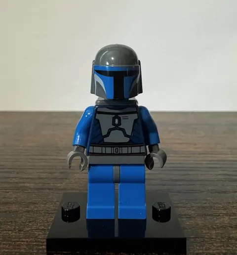 LEGO Star Wars Mandalorian Minifigure Blue Armor w/ Gray Helmet & Jetpack