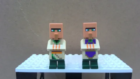 LEGO Minifigure Minecraft min075 & min076 Villager