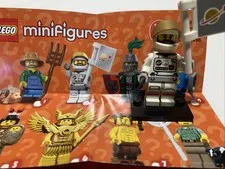 LEGO Astronaut Collectible Minifigure SERIES 15, RETIRED 71011, w Flag and Stand
