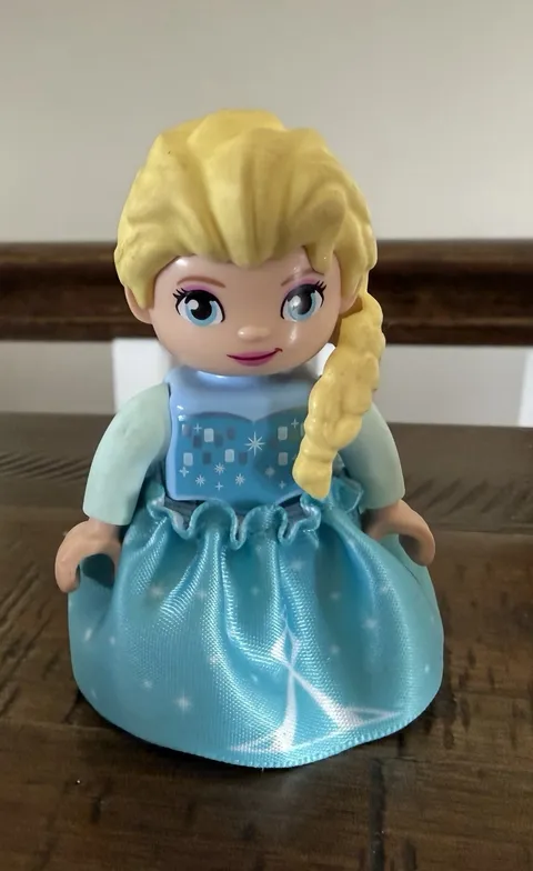 LEGO DUPLO Elsa Figure Frozen 10899 Ice Castle Princess with Dress Skirt Braid