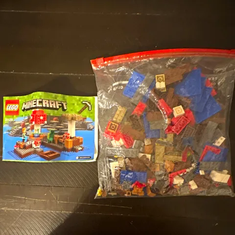 LEGO Minecraft The Mushroom Island 21129 Complete Set 247 pcs, No Box
