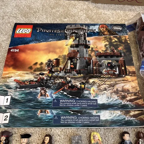 LEGO Pirates of the Caribbean 4194 Whitecap Bay Complete, Manuals & Mini figures