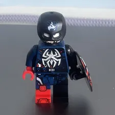 Lego venomized Captain America from The Daily Bugle set #76342