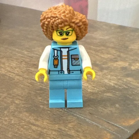 Lego New Arctic Explorer Researcher Female Medium Azure Jacket Minifigure
