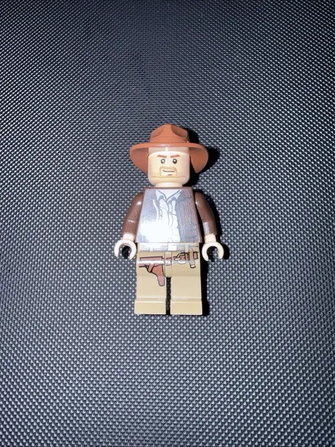 Lego Indiana Jones Minifigure: Indiana Jones Lopsided Grin (iaj001)