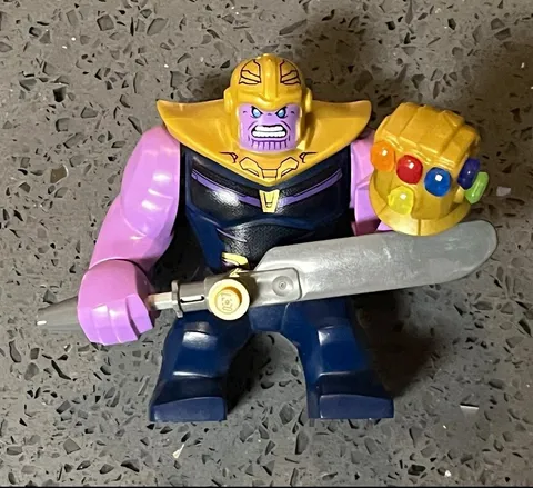 LEGO Marvel Thanos Bigfig Minifigure w/ Infinity Gauntlet