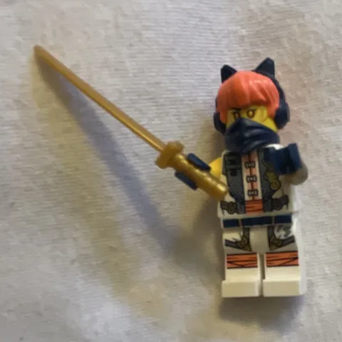 LEGO Minifigures Female Ninja Minifigure w/ Sword, Headphones, Red Hair & Hood