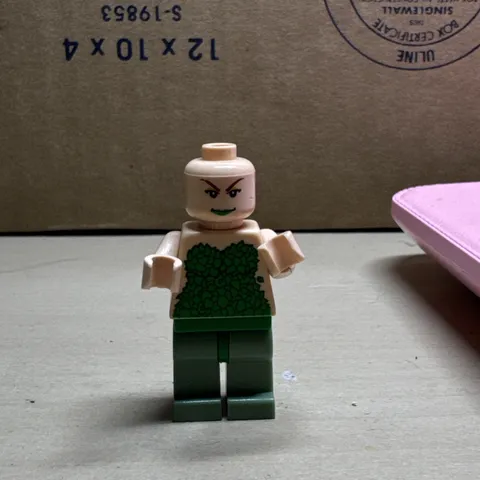 LEGO Batman Poison Ivy Minifigure BAT018 7785 OG Arkham Asylum 2006 Genuine