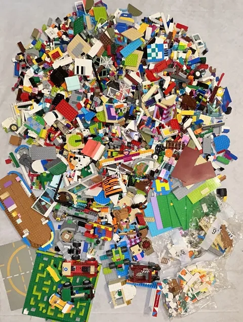 LEGO 17 lbs 14 oz Pounds Random Parts Pieces Blocks Bulk Lot Assorted Various