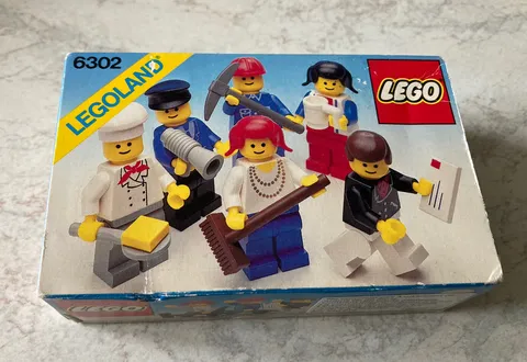 Vintage Lego 6302 Mini Figure Set New Sealed /New & Sealed