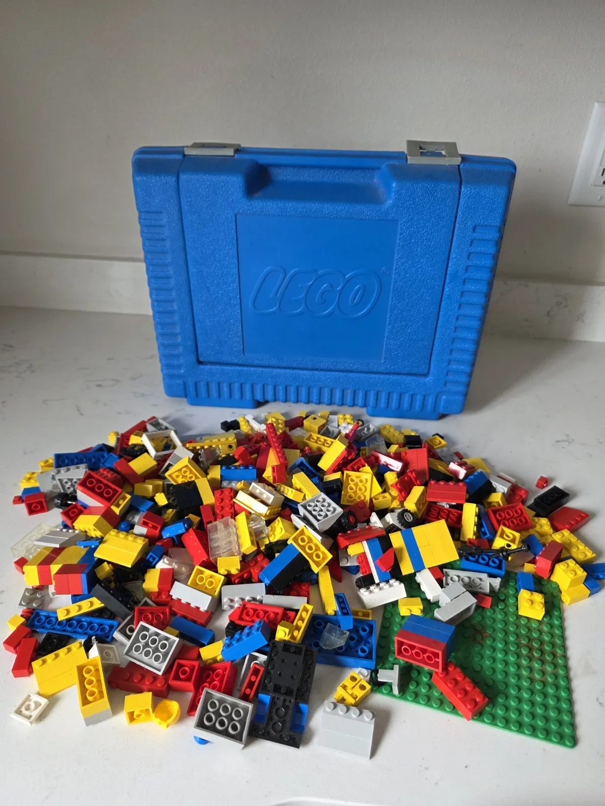 Vintage Lego 1985 Bin Blue Plastic Storage Container Case Carry Box W/Legos