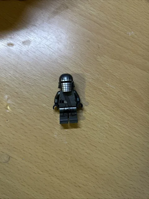 LEGO Star Wars Knight of Ren Vicrul Minifigure 2020 PERFECT CONDITION 
