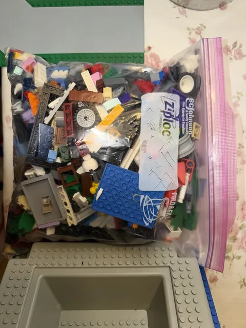 Lego Lot In A Big Ziplock + More