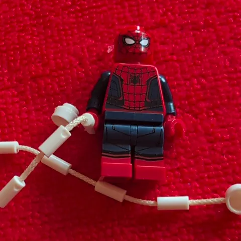 LEGO Spider-Man Red/Black Plastic Minifigure w/ White Web Accessory Age 5+