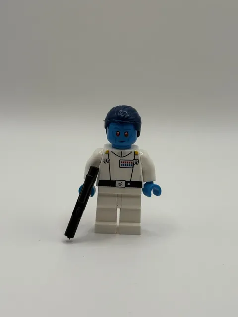 Star Wars Grand Admiral Thrawn Custom Lego Minifigure