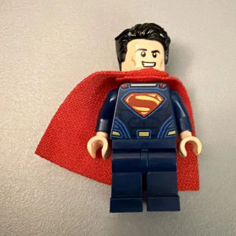 LEGO DC Superman Minifigure w/ Red Cape Plastic & Fabric