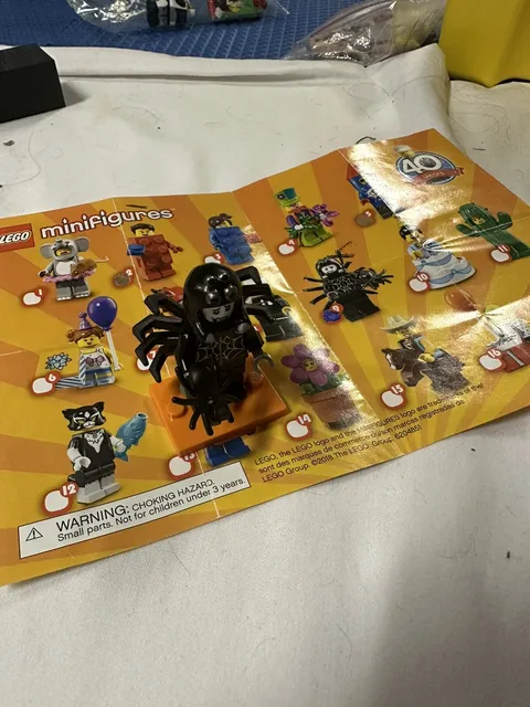 Spider Suit Boy Lego Minifigures Series 18 Halloween 71021