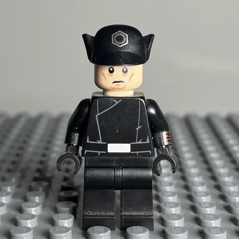 LEGO Star Wars: First Order General Minifigure sw0715 5004406 Retired - 3i