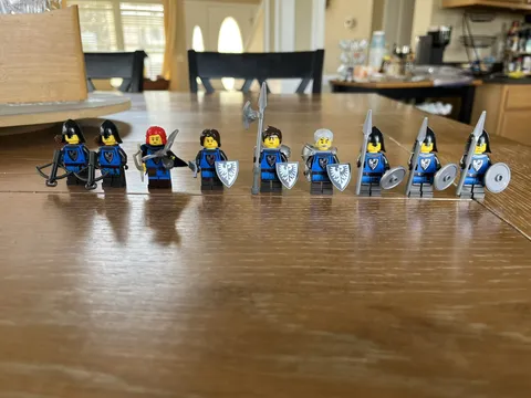 Lego Black Falcon Castle Minifigures Knight Shield Armour Falconer
