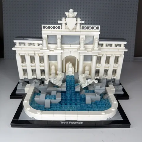 LEGO ARCHITECTURE: Trevi Fountain (21020)
