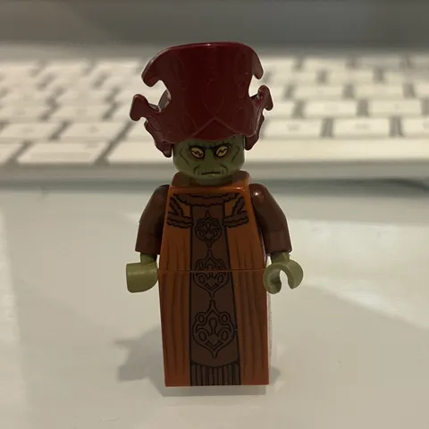 LEGO Star Wars Nute Gunray Minifigure Orange Robe sw0363 Great condition 9494