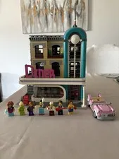 LEGO CREATOR: Downtown Diner (10260) 100 complete