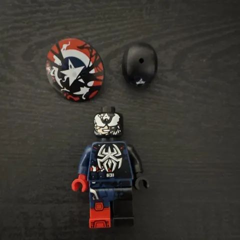 Venomized Captain America Minifigure LEGO Marvel