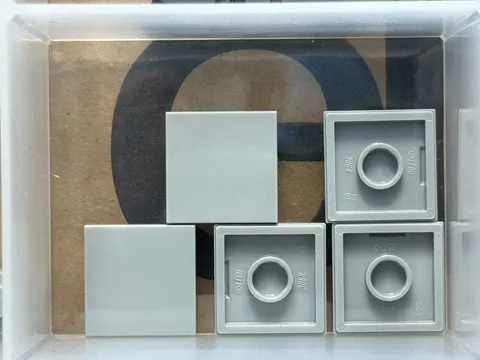 LEGO Parts - Light Bluish Gray Tile 2 x 2 - No 3068 - QTY 5