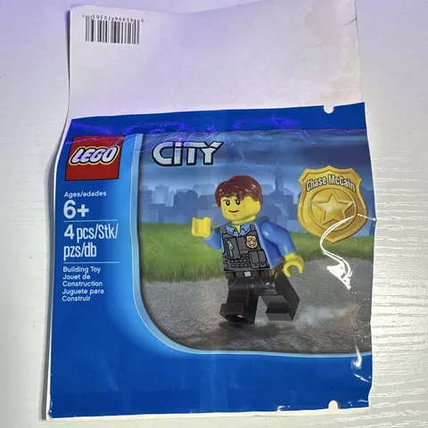 LEGO CITY Undercover Chase McCain Minifigure Promo Polybag 4 pcs 6+