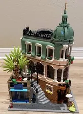 LEGO Modular Buildings Boutique Hotel (10297) 100% Complete