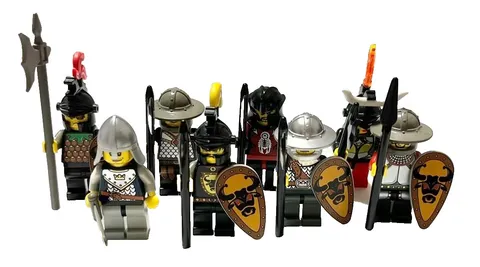 LEGO Minifigure Lot Castle Set of 8 Old vintage helmet shield