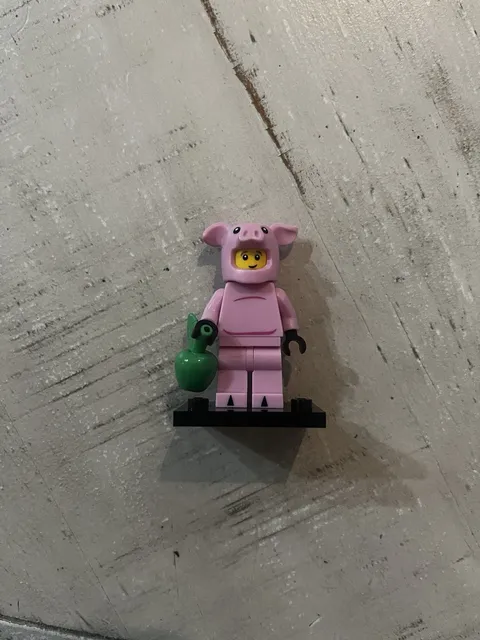 LEGO Series 12 Collectible Minifigures 71007 Piggy Guy Suit Pig 2014