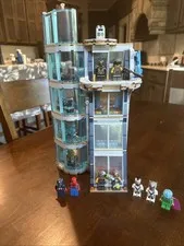 LEGO Super Heroes: Avengers Tower Battle (76166) incomplete. Include Random Figs