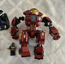LEGO 76104 Hulkbuster Smash-Up w Manual Falcon Proxima Complete