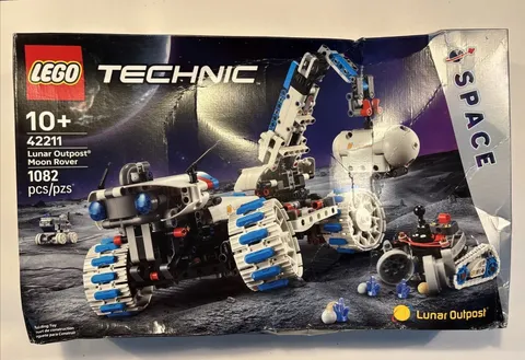 LEGO Technic Lunar Outpost Moon Rover Space Vehicle 42211 READ