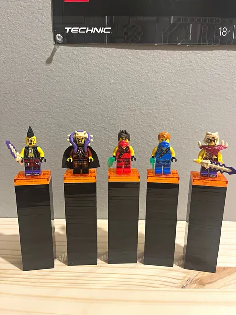 LEGO NINJAGO Minifigures Lot of 5, chen, kai, and jay with 2 of chens army